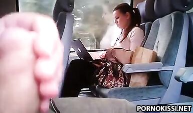 Порно Ласкают Девушек В Автобусе